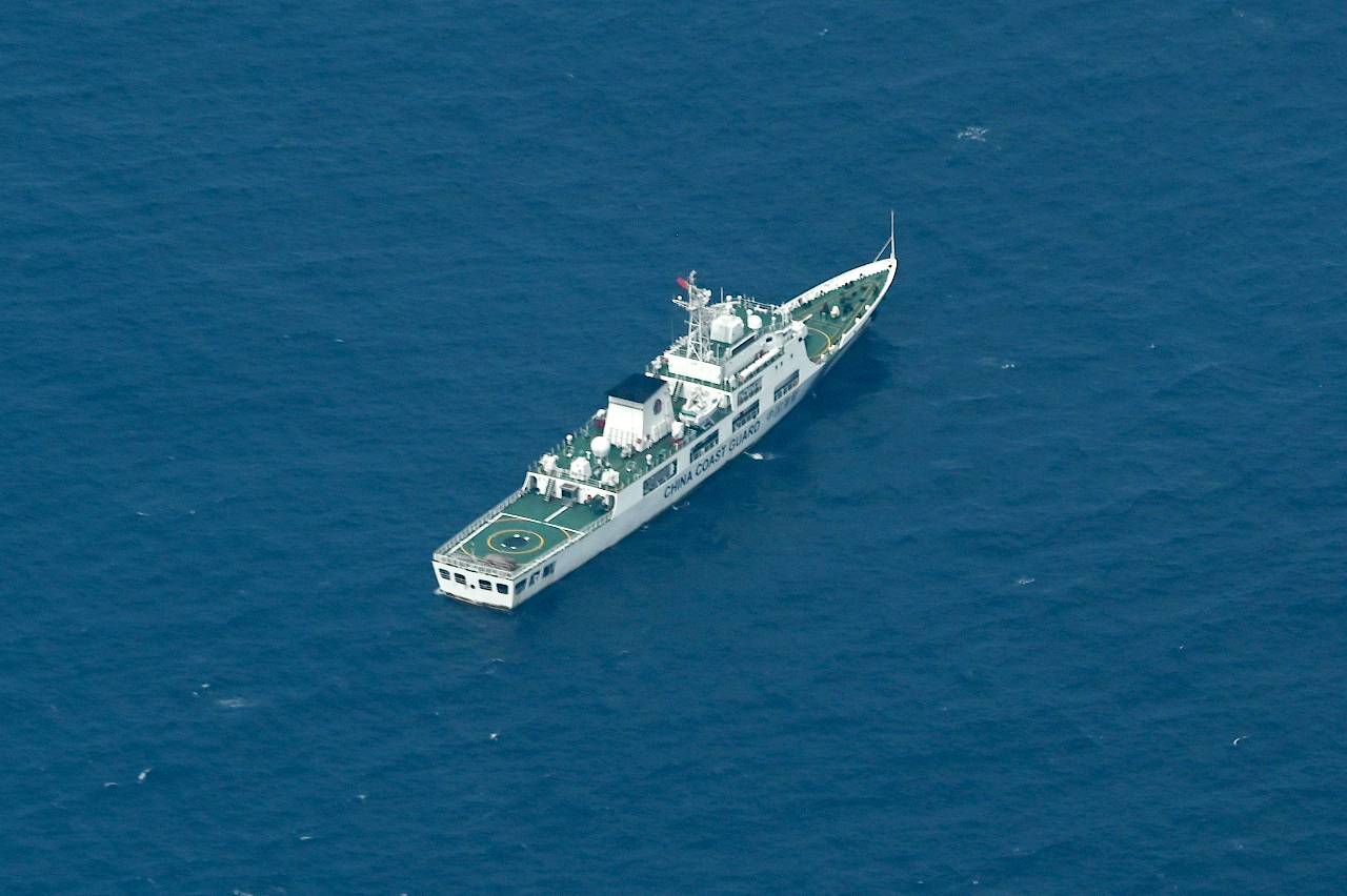 Ang airborne media ng militar ng Pilipinas ay lumipad sa Nansha Islands, at iniutos ng Chinese Coast Guard na umalis kaagad