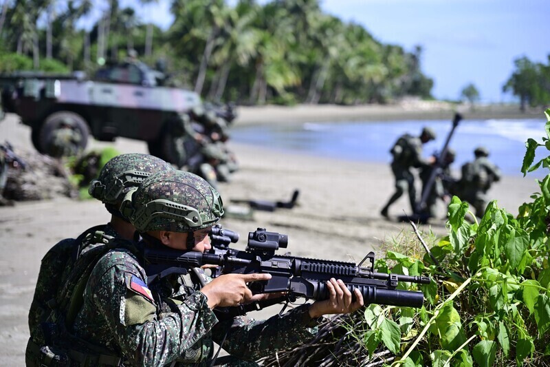 Ang mga barkong pandigma ng Pilipinas ay nagpapakalat sa kanlurang karagatan upang pangalagaan ang mga interes sa pandagat